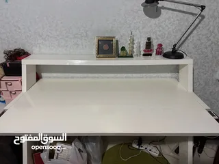  1 Computer/study table