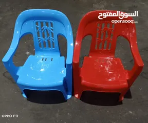  9 كرسي بلاستيك للبيع ممتاز جدا جديد