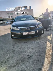  4 LEXUS-CT200 بحالة الوكالة فل عدا فتحه فحص كامل