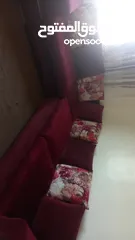  1 كورنر مع ثلاثية حجم كبير للبيع مع طاولة وسط
