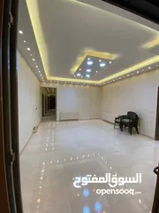  4 لقطه سوبر ديلوكس فيلا فخمه 3 طوابق للبيع بسعر مغري بأجمل مناطق دابوق