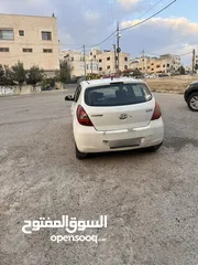  4 هونداي I20 موديل 2011 هاتشباك