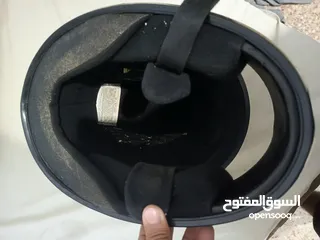  5 خوذه مصنفه مستعمله بسعر حرق