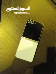  4 Samsung Galaxy Z Flip 6 مستعمل