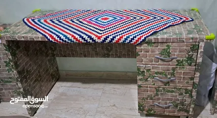  3 مكتب ومكتبه وجررارات
