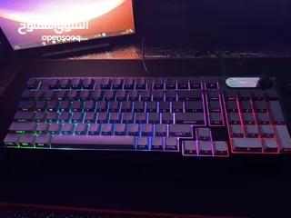  7 للبيع جهاز كمبيوتر كامل للألعاب والعمل الاحترافي