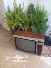  8 تلفزيون قديم انتيكا للبيع الموقع عمان جبيهه