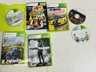  2 Xbox 360 with Kinect , controller and 8 CD