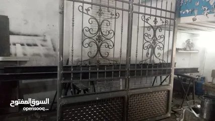  8 الأحمد  للألمنيوم والحدادة