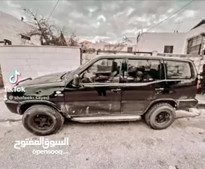  11 نيسان تيرانو 1995