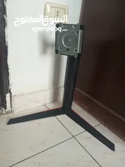  6 يعطيكم العافيه موجود قاعده شاشه 27 انش الشاشه عشان انكسرت الشاشه اللي عندي بدي ابيعها لحال القاعده