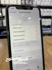  9 iPhone 11 (64) GB ايفون 11 مستعمل بحالة ممتازة