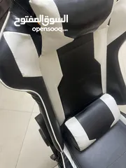  1 Gaming chair