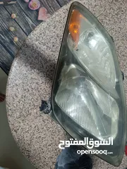  19 اضويه اثنين واحد تويوتا وواحد هونداي ومسجلات اثنين واحد منهم مع فريم للبيع بسعر مغري جداً