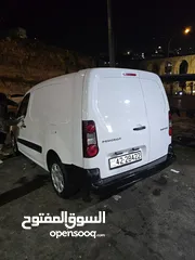  8 بيجو بارتنر موديل 2015 شصى طويل
