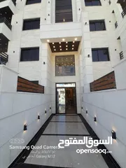  7 شقة شبه ارضي مع ترس مميزه في طريق المطار ضاحية الامير علي