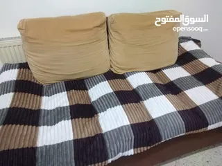  3 طقم كنب  للبيع بسعر مغري