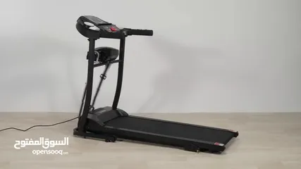  12 جهاز مشي كهربائي منزلي من نوع TECHNO FITNESS بحالة شبه جديدة-متعدد الوضائف مع شاشة رقمية وجهاز تدليك