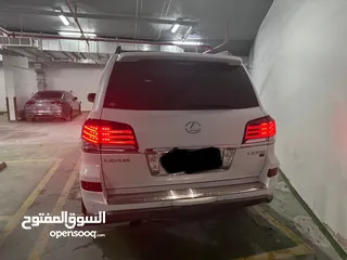  3 لكزس LX570 فل اوبشن موديل 2013