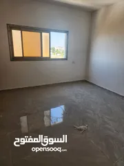  18 شقق عظم وجاهز شارع فرعون - خلف مدارس المناهل