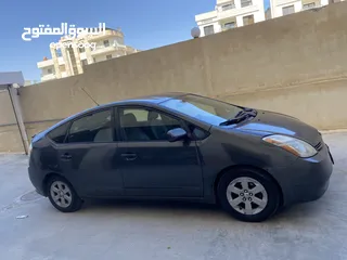  4 تويوتا بريوس 2007 بحالة الوكالة بسعر مغري