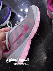  3 حذاء رياضي نايك NIKE للمشي والجري لمسافات طويله مريح جدا اصلي مقاس 39 استعمال خفيف بحال الوكاله مريح