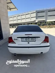  3 فورد فوكس 2000
