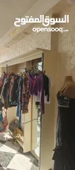  4 شروت ملابس رجالي وستاتي واطفال  فوق ال 6000 قطعه بسعر منساب