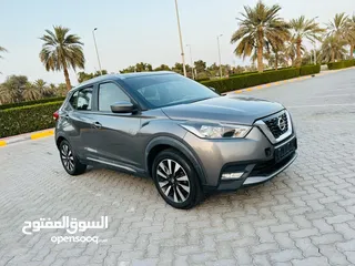  2 Nissan kicks model 2017 gulf very clean