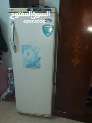  1 فريزر للبيع