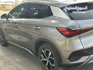  5 بي واي دي ايوان 2022 يوجد عدة سيارات بطاريه كبيره