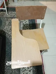  1 مقاعد دراسيه بحالة ممتازه