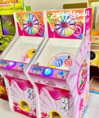  4 ماكينات علكة و مصاص. علكة 1500 حبة. طابات مجنونة طابات هدايا هزازات اطفال