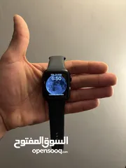  1 Apple watch se 2 ساعة ابل se 2