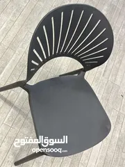  9 للبيع – كراسي وطاولات مستعملة بحالة ممتازة بسعر مناسب