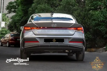  17 Hyundai Elantra 2024 Hybrid