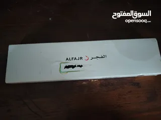  1 الساعة النسائية الرياضية  جديد بسعر 25 دينار لا يوجد خدمة توصيل