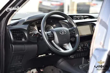  10 ناقل الحركه : 5 سرعات يدويه جير عادي Toyota Hilux 2023