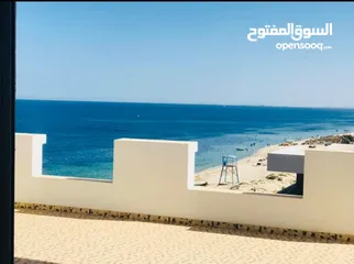  7 عمارة خمس طوابق بأطلاله على شاطئ البحر بثلاث جهات