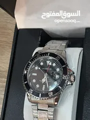  4 ساعة رجالي جديدة من ماركة vodrich