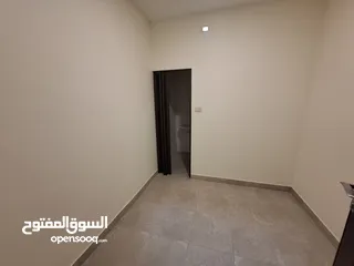  9 شقة شبه مفروشة للأيجار  ( Property 40928 ) سنوي فقط