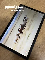  2 تابلت A7 مع شاحن ومجين جديد للحمايه
