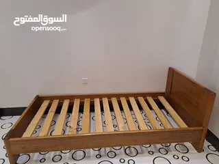  2 سرير خشبي مفرد  Wooden  single bed