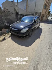  4 هونداي i30 2011 للبيع