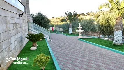  14 مين لسى ماحجز عنا !