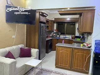  4 شقه مفروشه للايجار