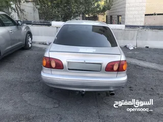  3 تويوتا كورولا