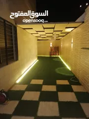  4 شقه طابقيه 180متر