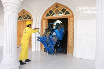  5 Man-lift for maintaining mosques and buildings  منصة العمل الجوية لصيانة المساجد والمباني
