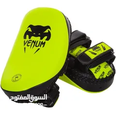  4 تارجت Venum الأصلي
